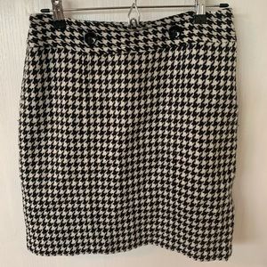 Jones New York Black and White Skirt